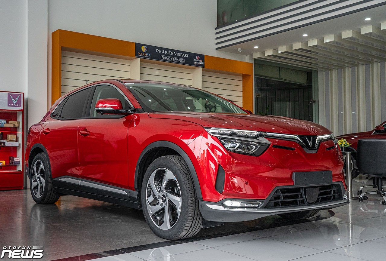 Cận cảnh chi tiết VinFast VF8 Eco tại Việt Nam, giá hơn 1 tỷ đồng