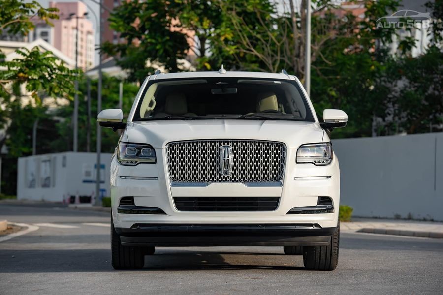 Lincoln Navigator 2022 đầu tiên có mặt tại Việt Nam, giá khoảng 8 tỷ đồng