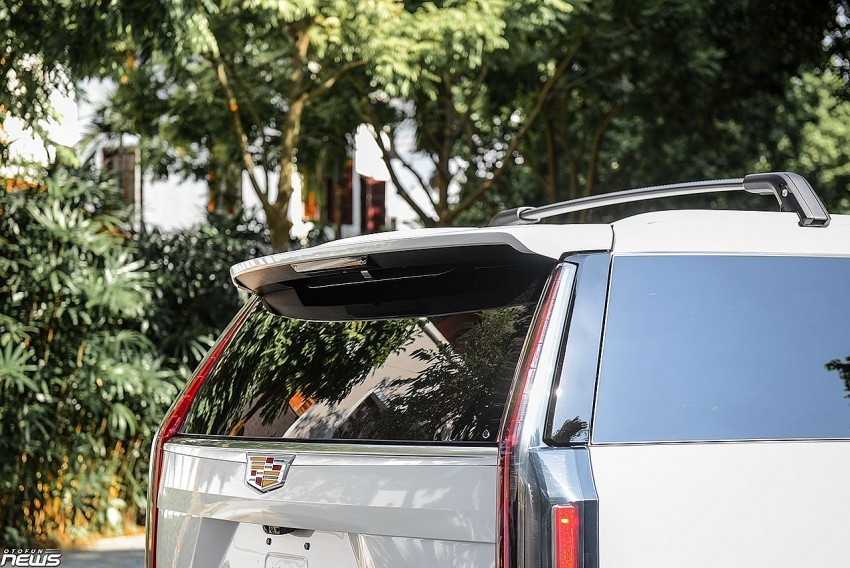 Cadillac Escalade ESV 600D Premium Luxury Cadillac Escalade ESV 600D Premium Luxury