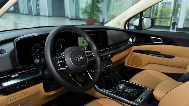 Ảnh thực tế và giá dự kiến Kia Carnival 2022 tại Việt Nam trước ngày ra mắt