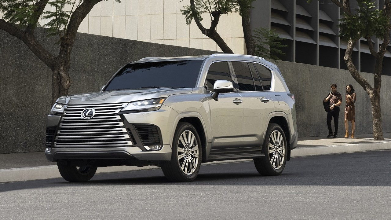 Lexus LX600 2022.