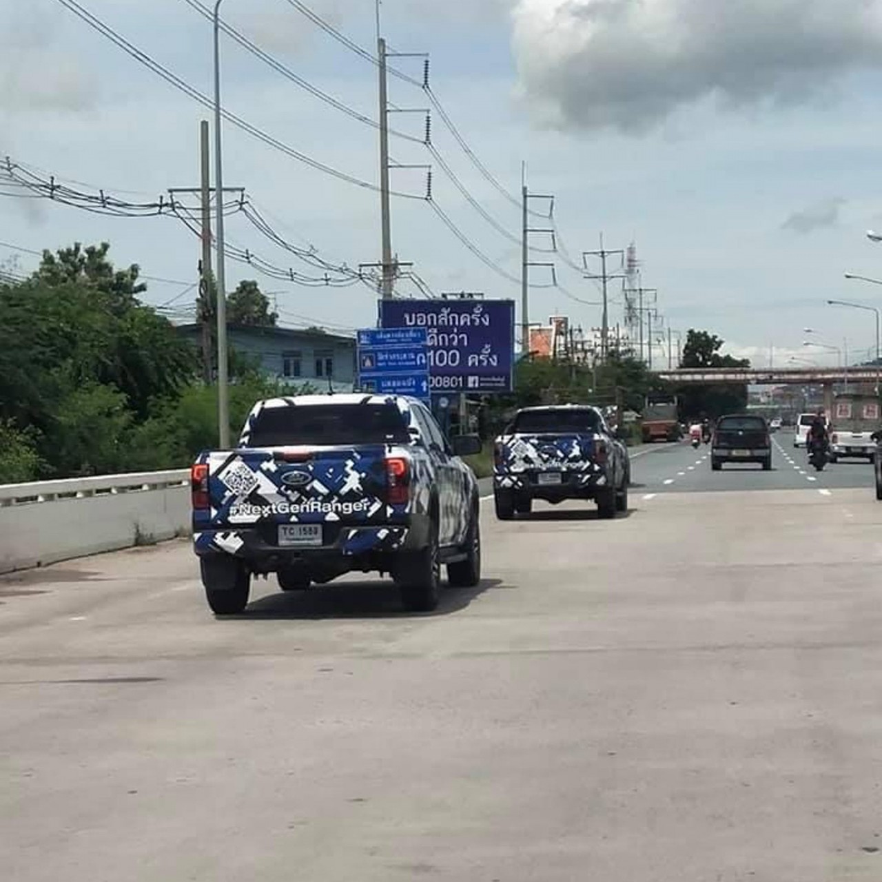 Ford Ranger 2023 lộ ảnh chạy thử