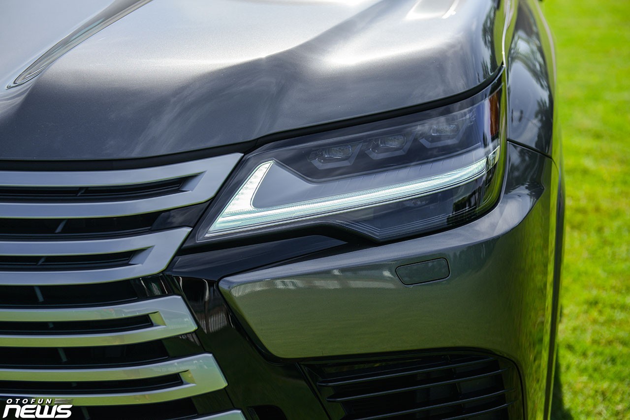 Cận cảnh chi tiết Lexus LX600 Vip tại Việt Nam, giá hơn 9 tỷ đồng