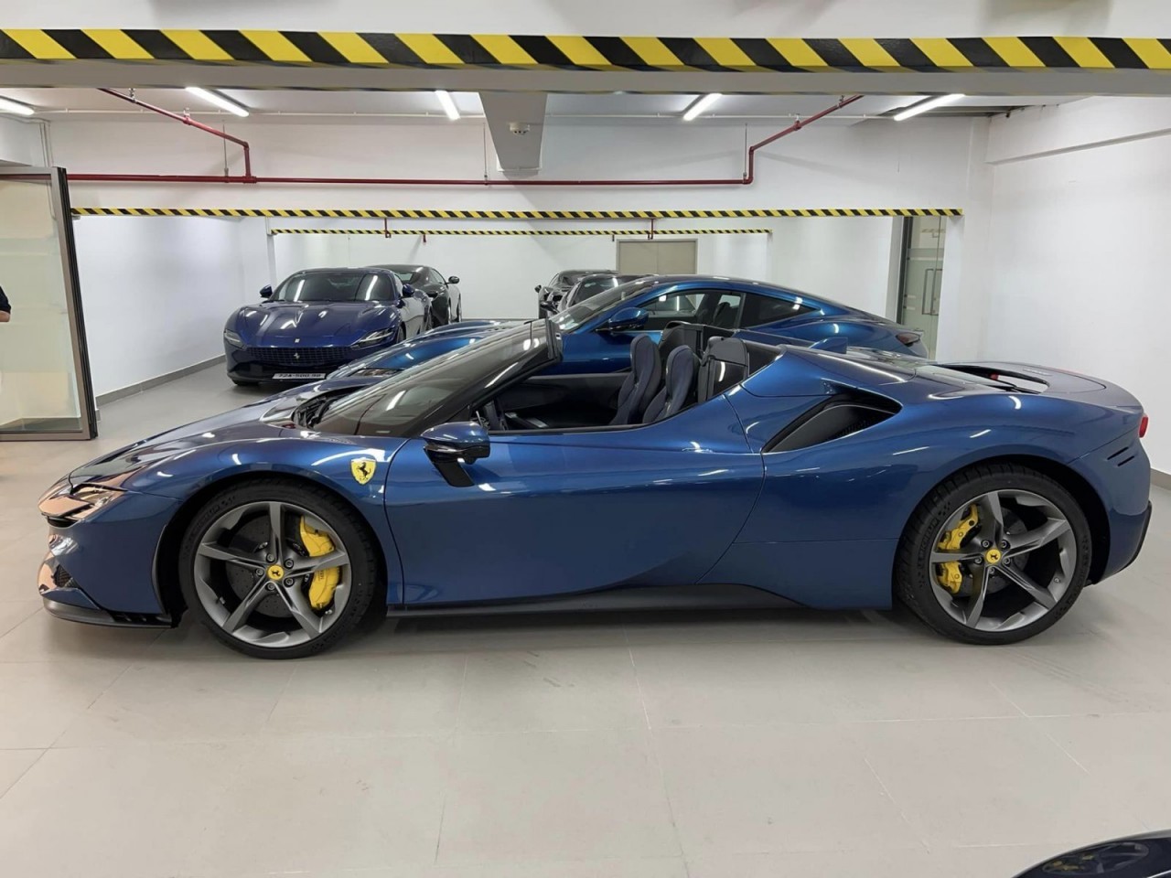 Siêu xe mui trần Ferrari SF90 Spider Siêu xe mui trần Ferrari SF90 Spider