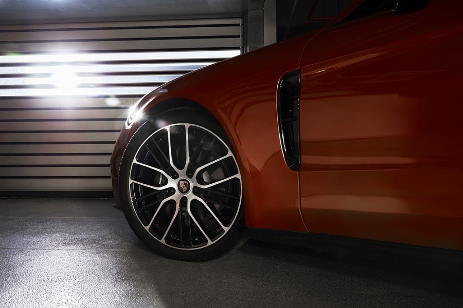 Porsche Panamera phiên bản nâng cấp ra mắt, giá từ 5,3 tỷ
