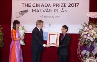 nguyen thuy anh dai su qua nhung van tho dich