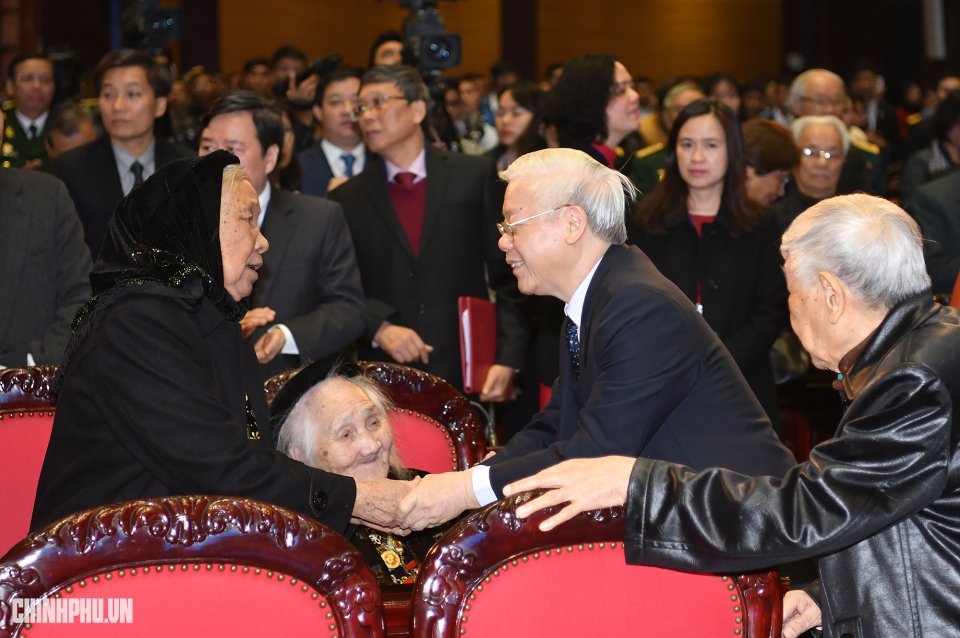 le ky niem 40 nam ngay chien thang chien tranh bao ve bien gioi tay nam cua to quoc va cung quan dan campuchia chien thang che do diet chung