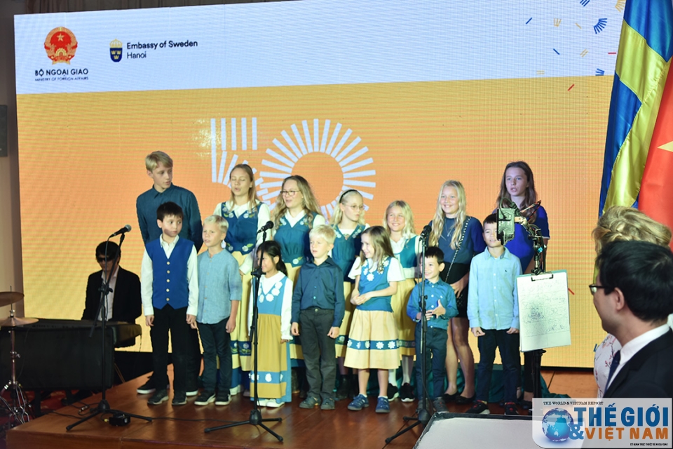 viet nam thuy dien mo trang sach moi huong toi tuong lai