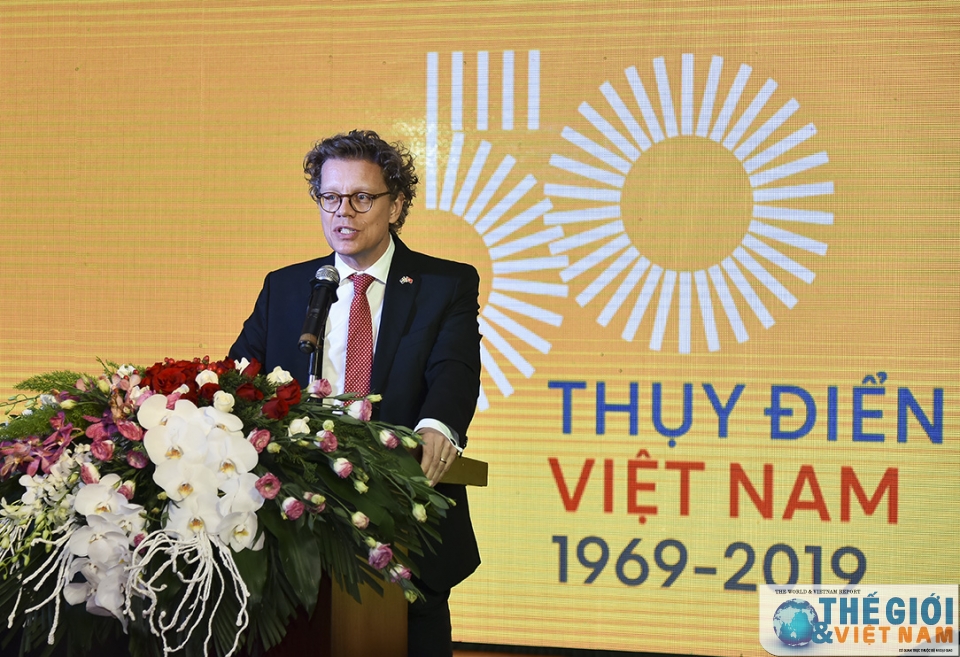 viet nam thuy dien mo trang sach moi huong toi tuong lai