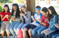 an do 24 nguoi dan so huu dien thoai thong minh