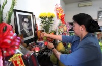 chu tich quoc hoi nguyen thi kim ngan tham va chuc tet tai tong cuc hai quan