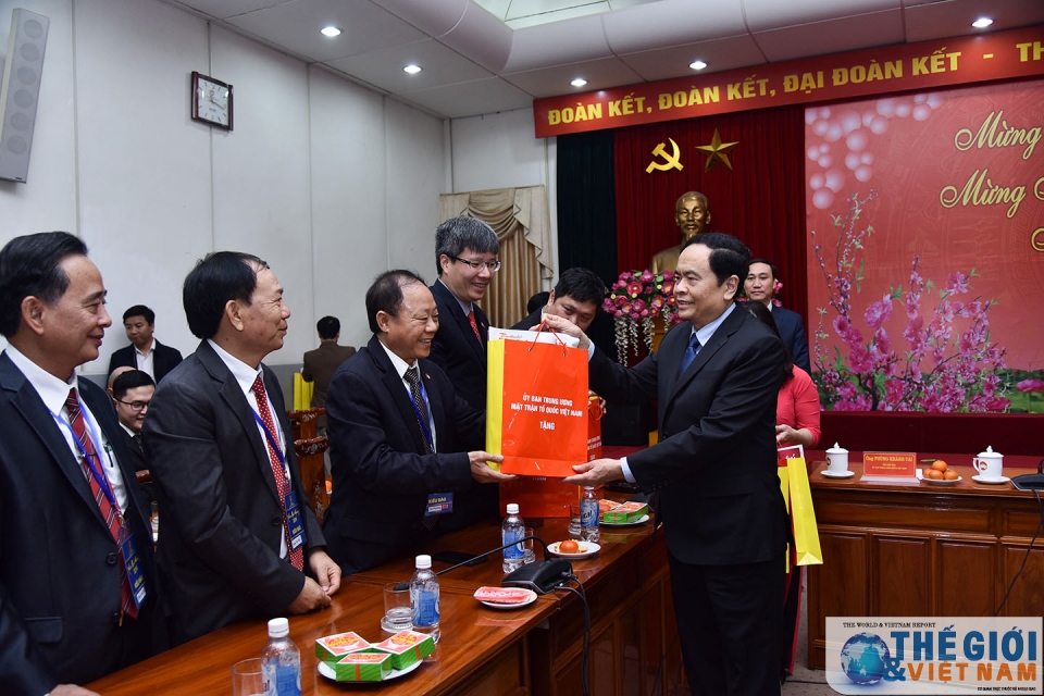 mat tran la khoi doan ket toan dan trong do co ba con kieu bao gop phan xay dung dat nuoc