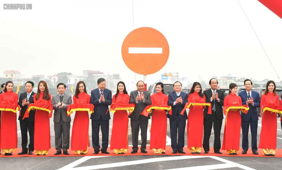 thu tuong phat lenh thong tuyen noi hai cao toc quan trong