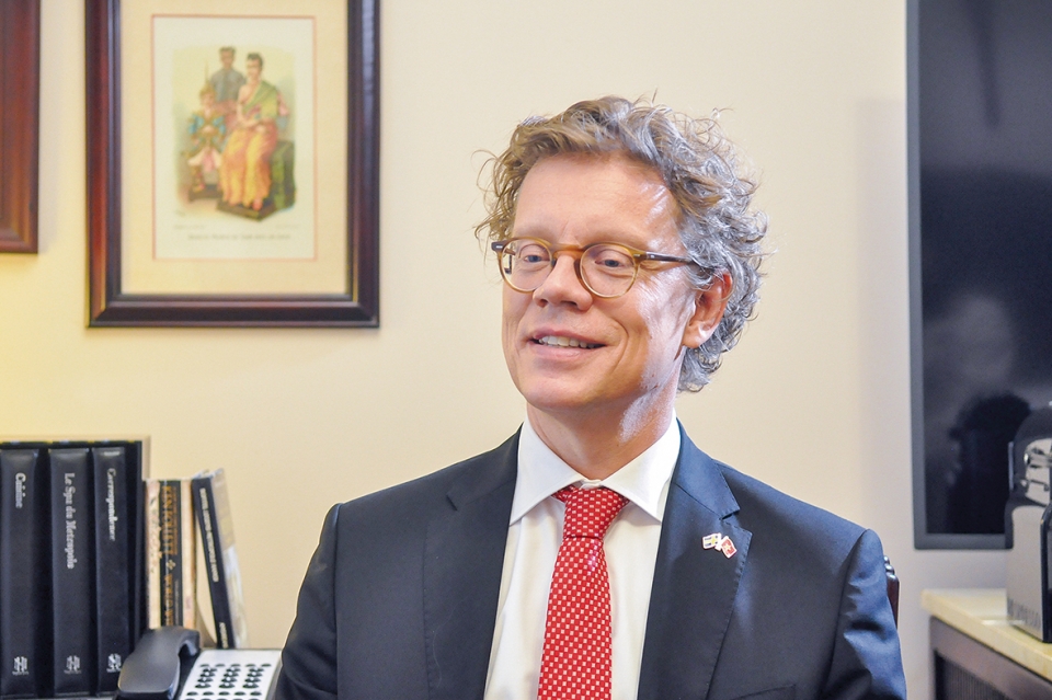 pereric hogberg vi dai su yeu am nhac