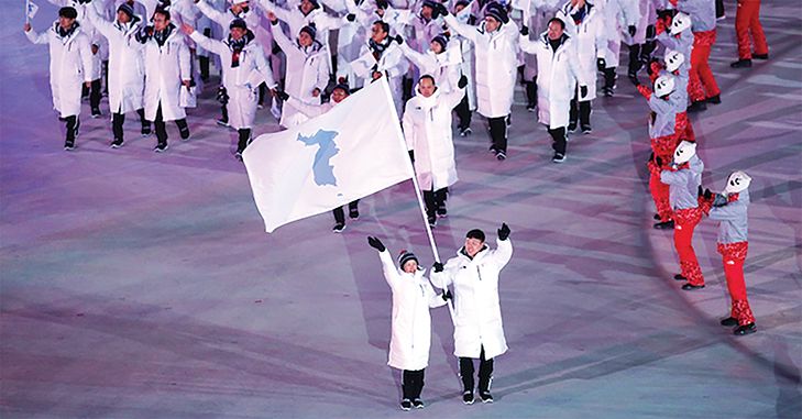 khi the thao ha nhiet cang thang chinh tri