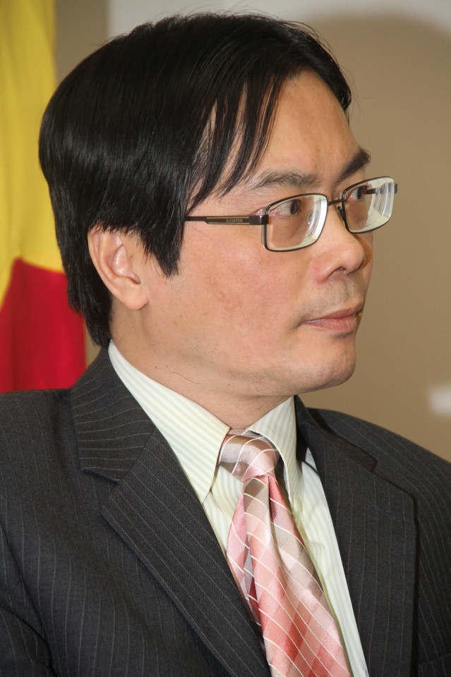 dung bo di mot cong cu manh