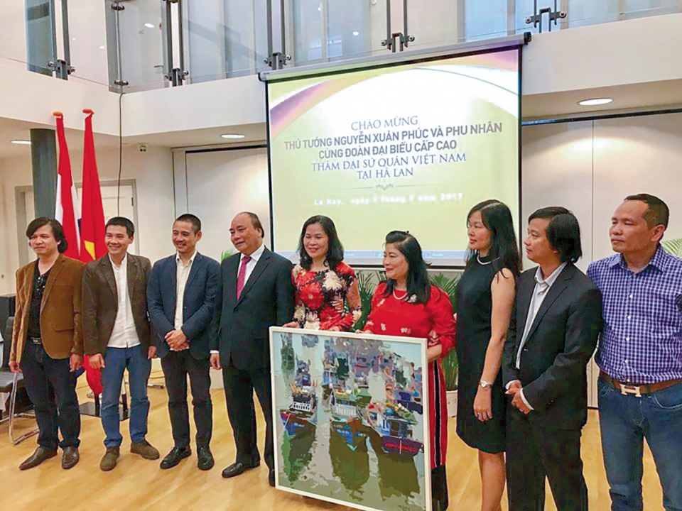 Khi mỹ thuật làm “đại sứ” khi my thuat lam dai su