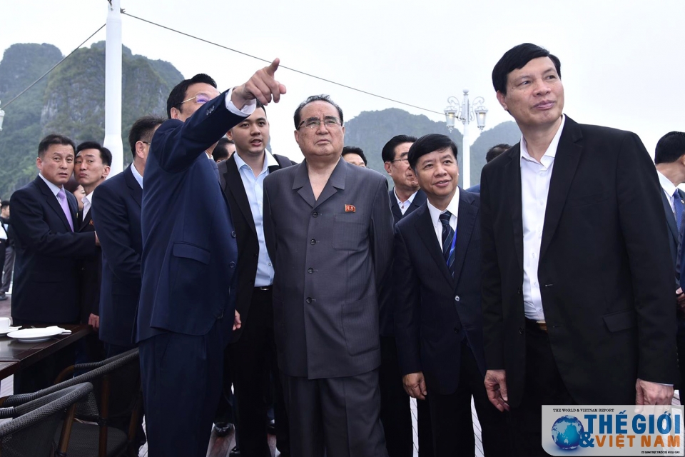 hinh anh doan dai bieu cap cao trieu tien tham vinh ha long