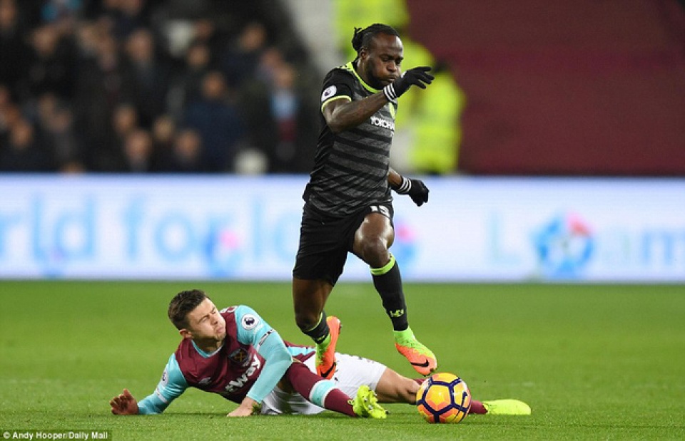 de dang ha west ham chelsea tien gan toi ngoi vo dich