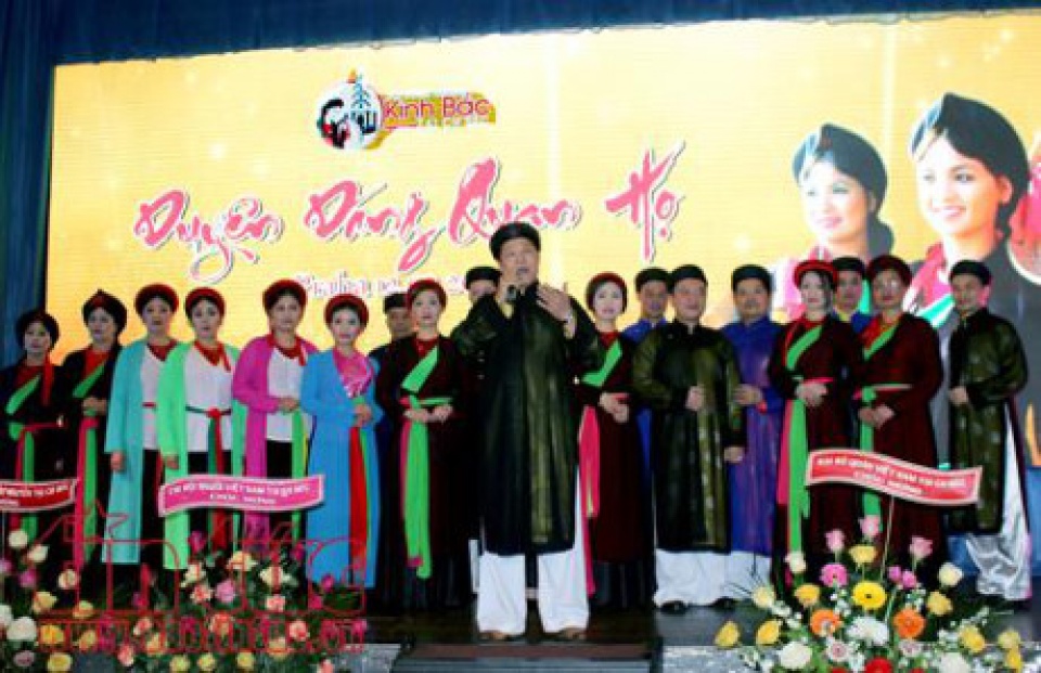 nguoi viet o sec ket noi cong dong qua cau quan ho