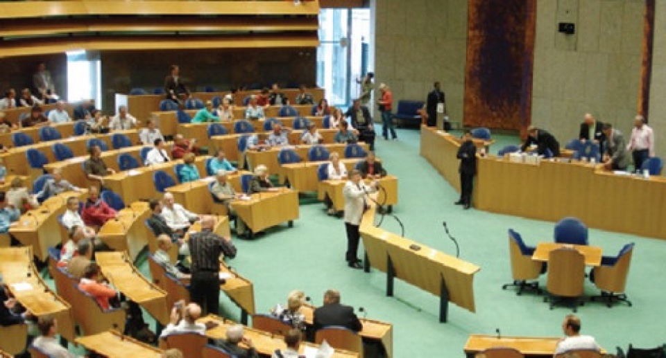 bau cu quoc hoi ha lan nhung van de quyet dinh la phieu cu tri