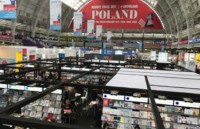 nhieu nha xuat ban lon tren the gioi sang viet nam du hoi cho sach