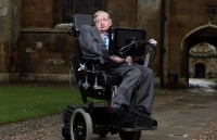 Giáo sư Stephen Hawking đang có kế hoạch bay vào vũ trụ