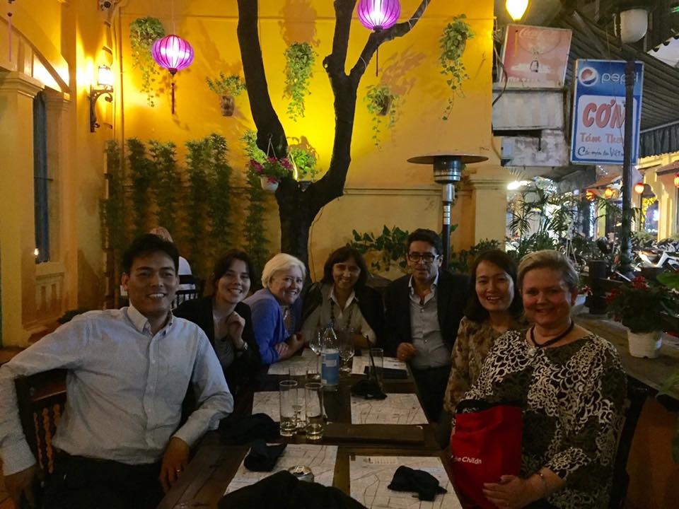 “Bé hạt tiêu” trong mắt bạn Thụy Điển be hat tieu trong mat ban thuy dien