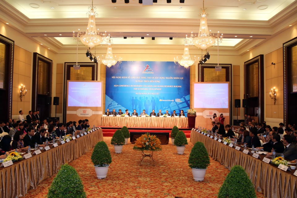 "Giáo dục quyết định tương lai dân tộc, quốc gia" tin nhap 20170330154910