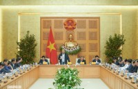 Thủ tướng Nguyễn Xuân Phúc chủ trì phiên họp Tiểu ban Kinh tế - Xã hội lần thứ 3