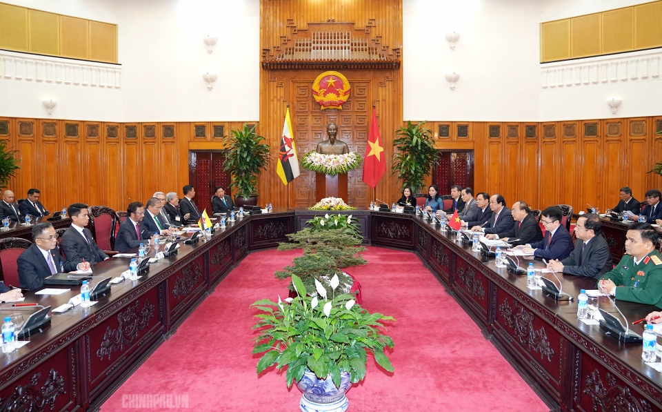 Thủ tướng Nguyễn Xuân Phúc hội kiến với Quốc vương Brunei Hassanal Bolkiah thu tuong nguyen xuan phuc hoi kien voi quoc vuong brunei hassanal bolkiah