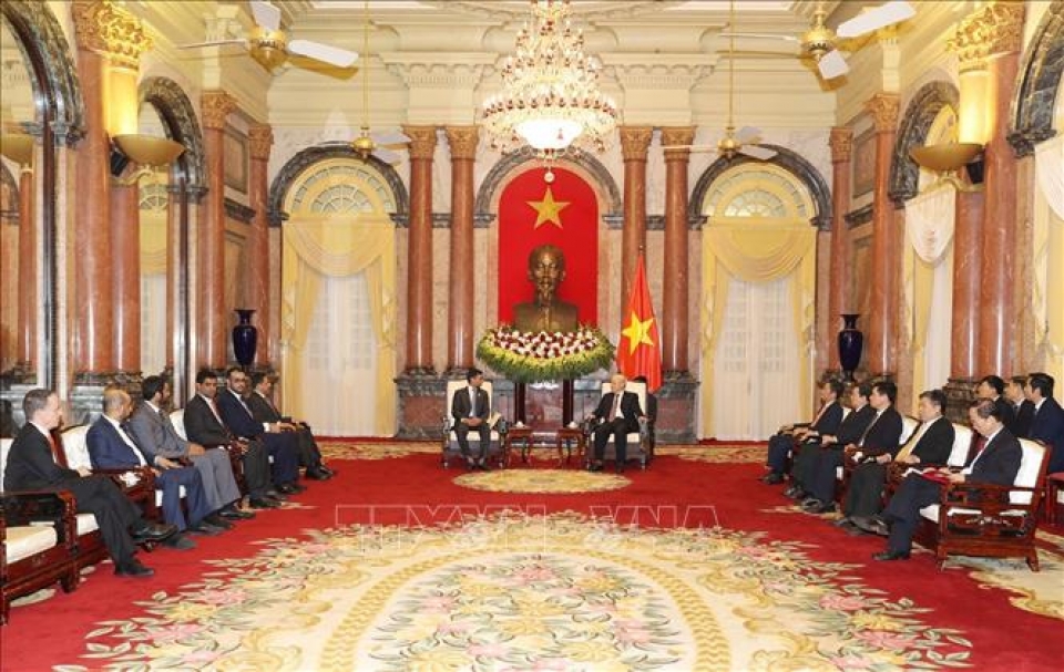 tong bi thu chu tich nuoc nguyen phu trong tiep bo truong nang luong va cong nghiep uae