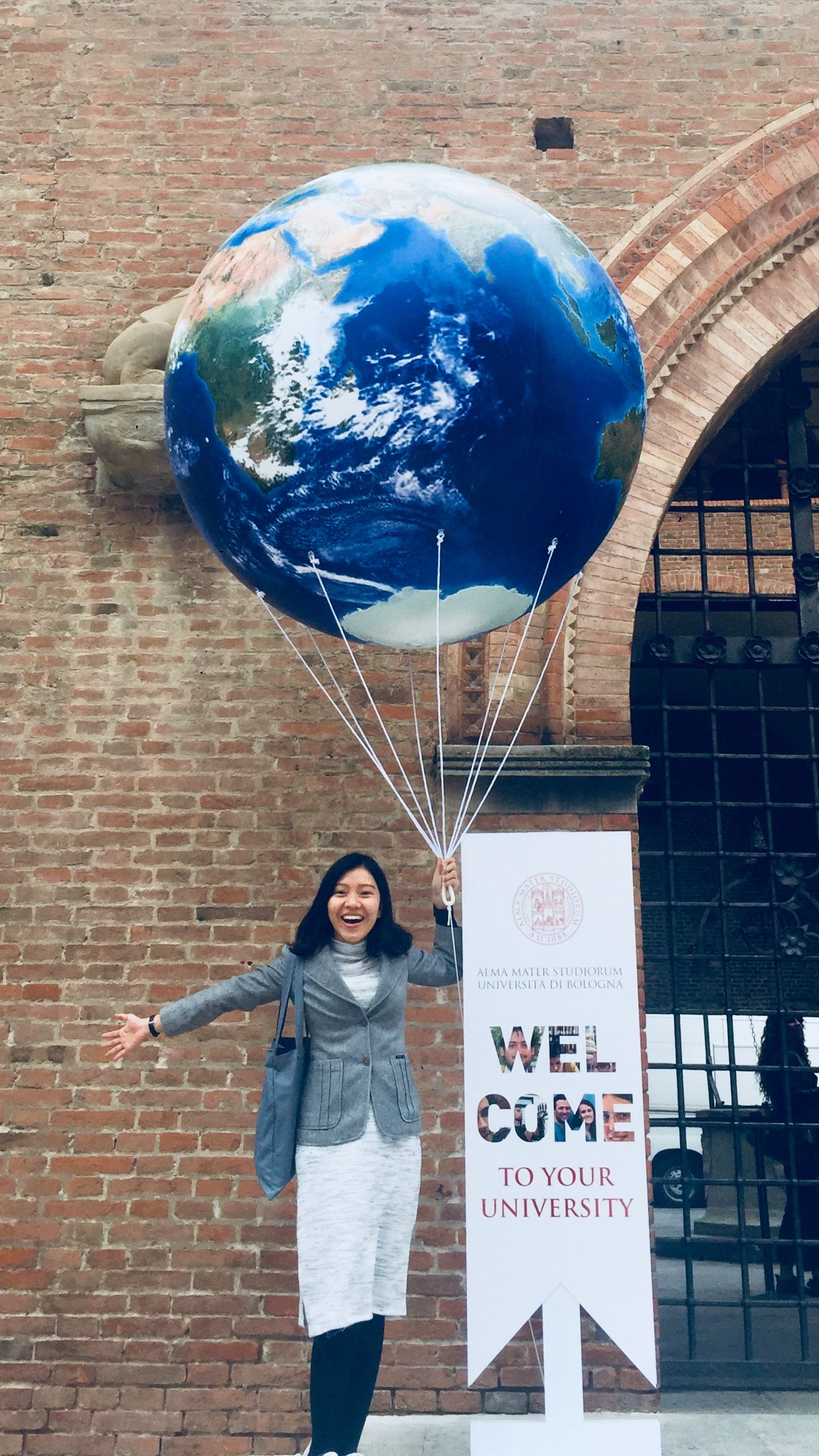 Phạm Thị Quỳnh Chi - cô nữ sinh Việt ở Đại học Bologna pham thi quynh chi co nu sinh viet o dai hoc bologna