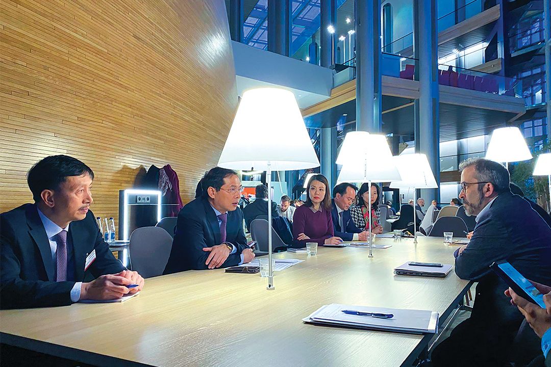 nganh ngoai giao nang cao hieu qua cong tac ngoai giao kinh te