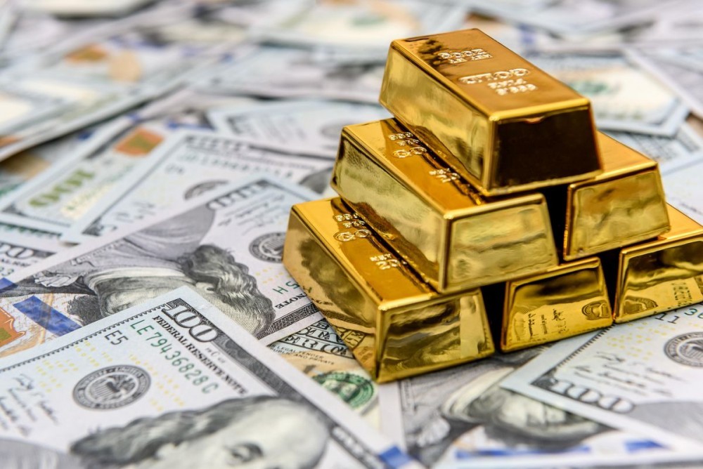 Giá vàng thế giới chỉ giao dịch nhỉnh hơn 1.700 USD. (Nguồn: Forbes)