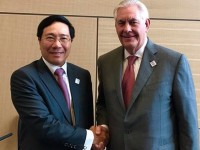 noi chuyen chuyen de ve 6 thang cam quyen cua ong trump