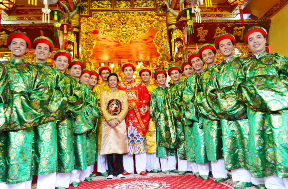 danh hai hoai linh quang ba van hoa dung lam au