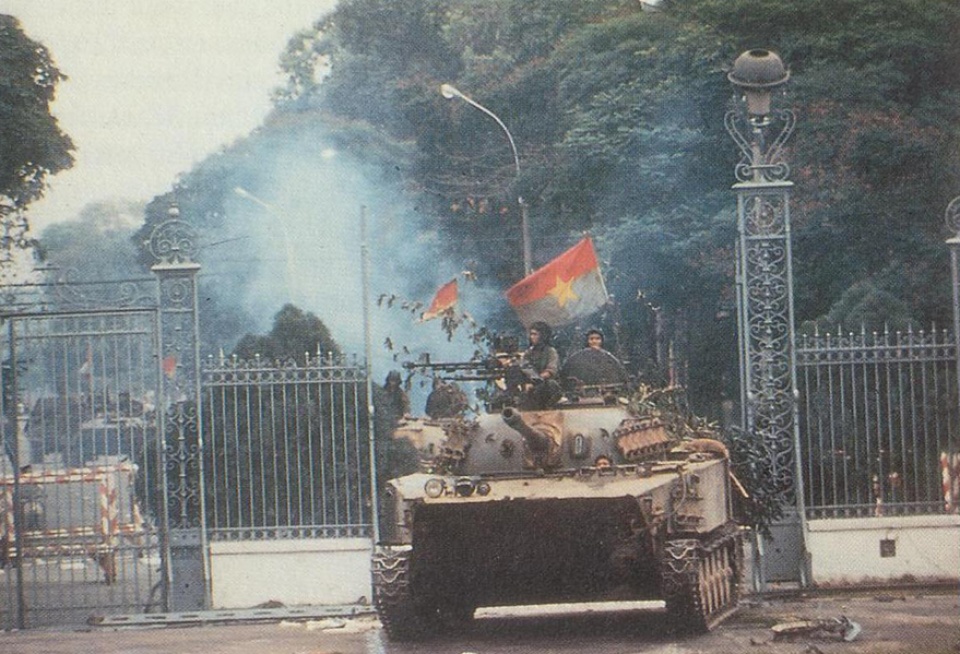 dai su quan viet nam tai venezuela ky niem ngay 304