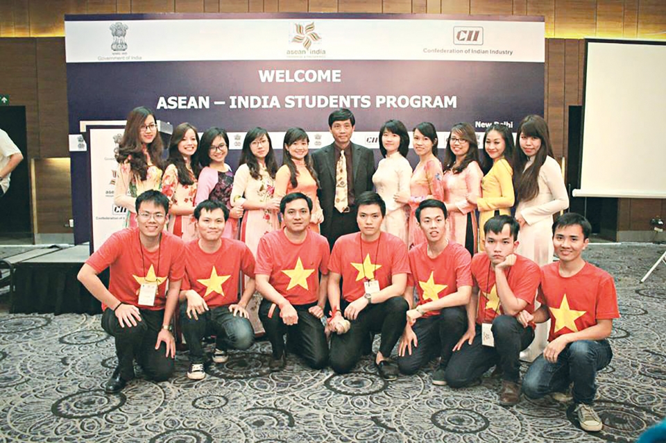 Thanh niên - Lực lượng mạnh của Ngoại giao nhân dân thanh nien luc luong manh cua ngoai giao nhan dan