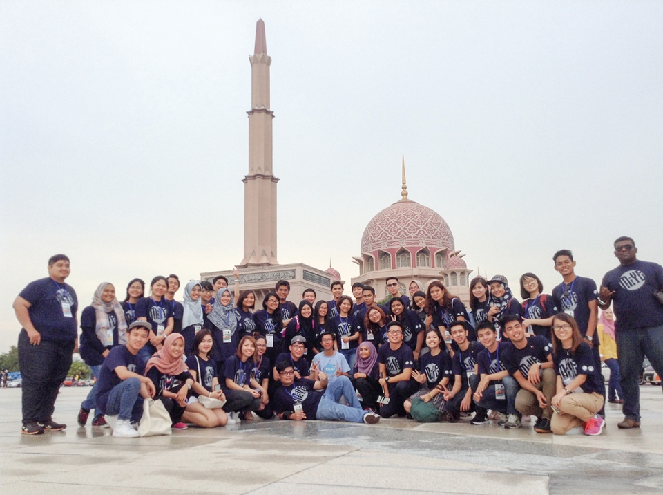 Thanh niên - Lực lượng mạnh của Ngoại giao nhân dân thanh nien luc luong manh cua ngoai giao nhan dan