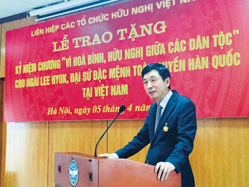 nhung thang nam ruc ro o viet nam