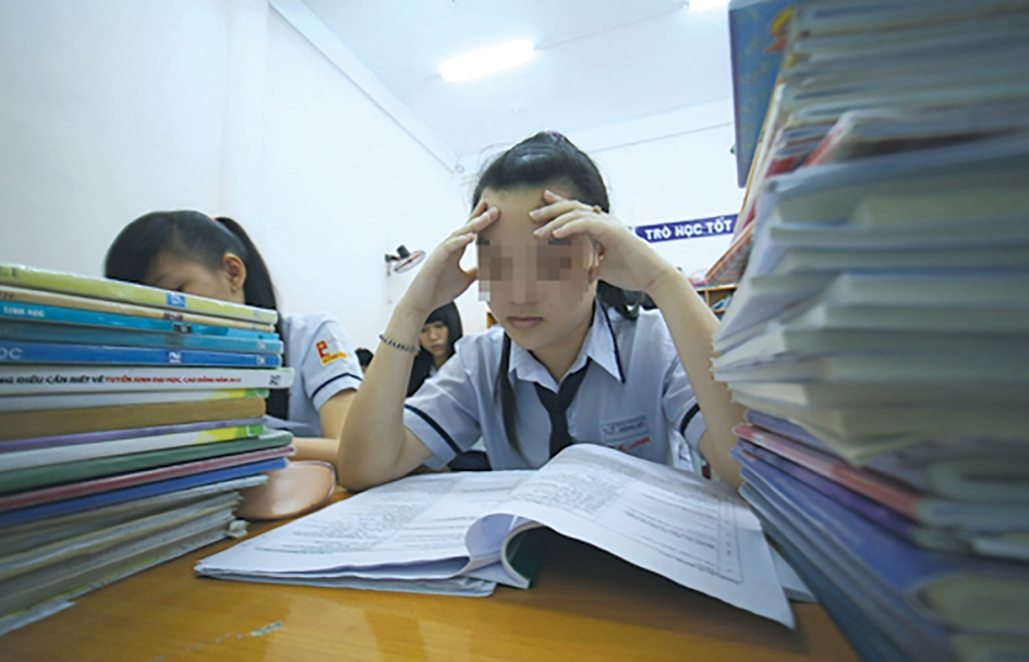 Đừng biến con chúng ta thành robot nữa