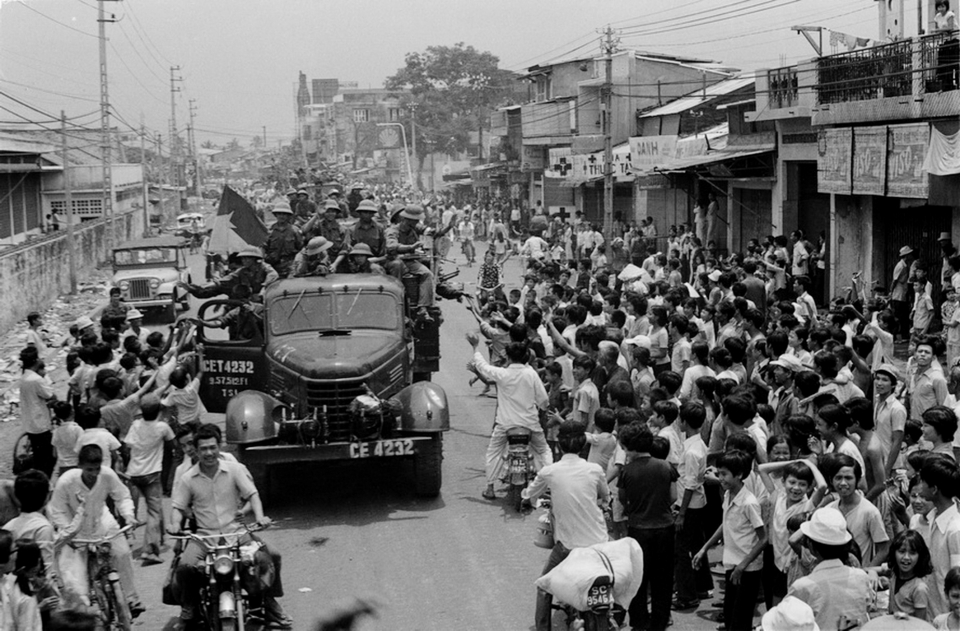 Hồ Chí Minh với tư tưởng độc lập dân tộc, thống nhất Tổ quốc ho chi minh voi tu tuong doc lap dan toc thong nhat to quoc
