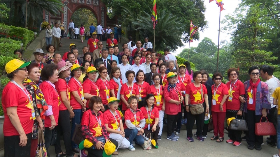 Hành trình về nguồn ngày Giỗ Tổ tin nhap 20180426101332