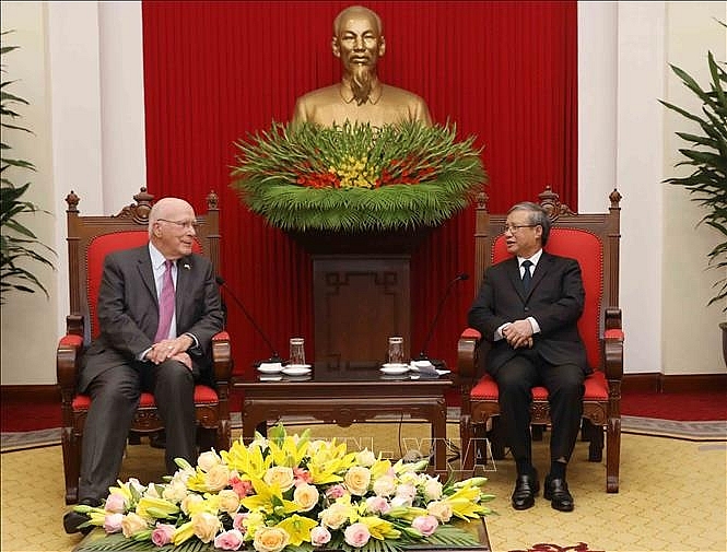 thuong truc ban bi thu tran quoc vuong tiep doan thuong vien hoa ky