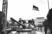 anh an tuong trong tuan 9 159 soi dong tuan le thoi trang new york va trien lam quan su o anh