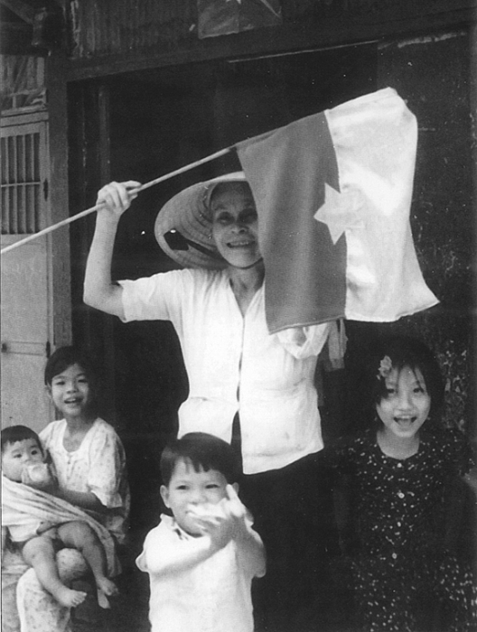 ky uc ve mot thoi oanh liet va hao hung cua dan toc qua anh