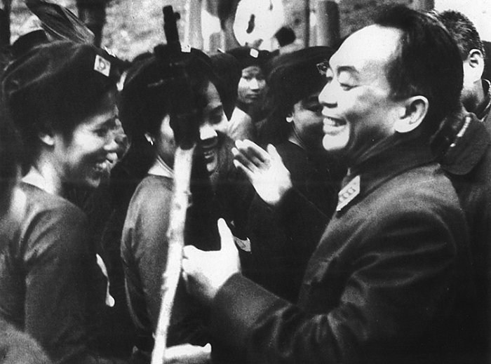 ky uc ve mot thoi oanh liet va hao hung cua dan toc qua anh