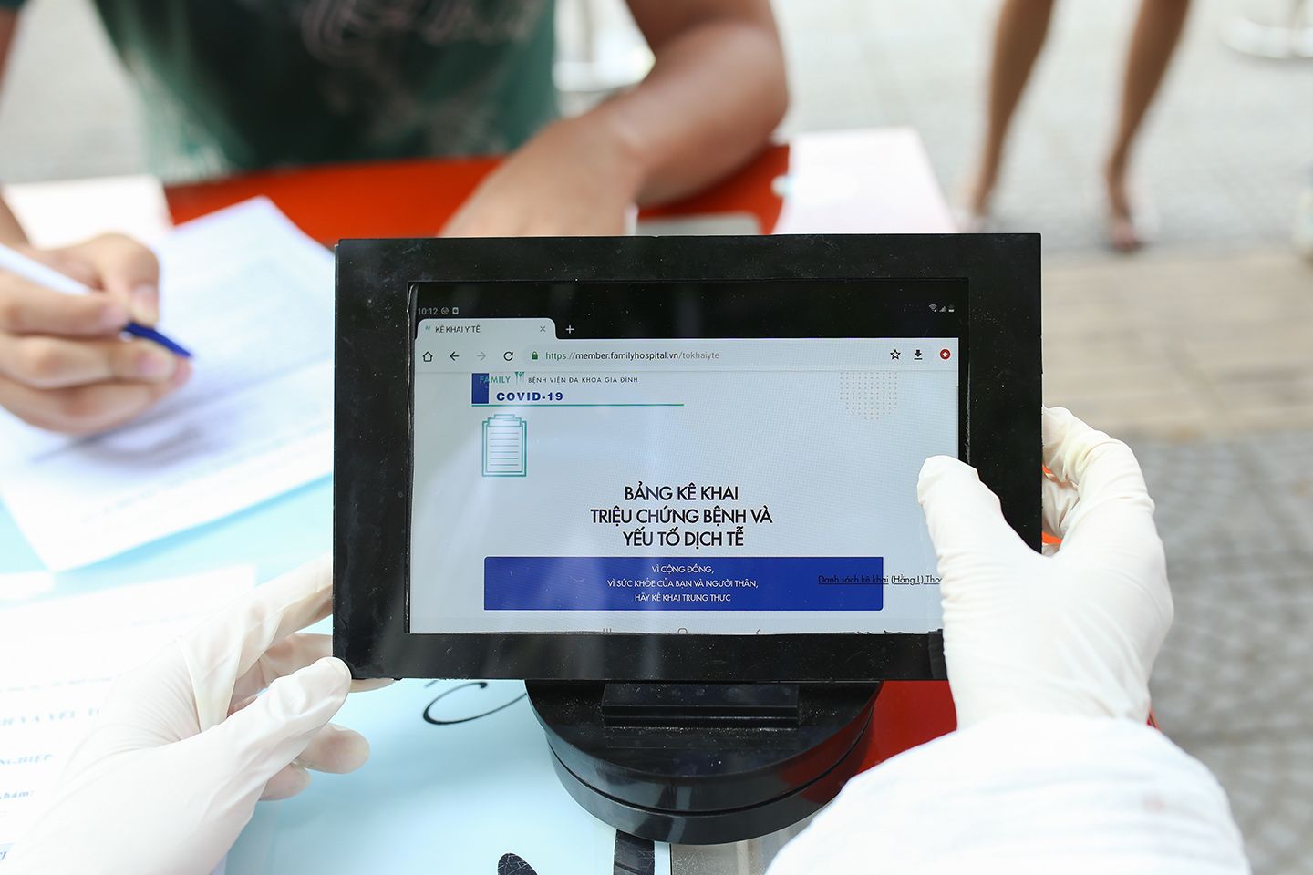 Bệnh viện Gia Đình Đà Nẵng - Hỗ trợ ứng dụng công nghệ trong khai báo y tế và phân luồng người bệnh từ xa benh vien gia dinh da nang ho tro ung dung cong nghe trong khai bao y te va phan luong nguoi benh tu xa