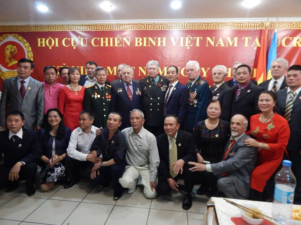 Những người lính Cụ Hồ ở Ukraine nhung nguoi linh cu ho o ukraine